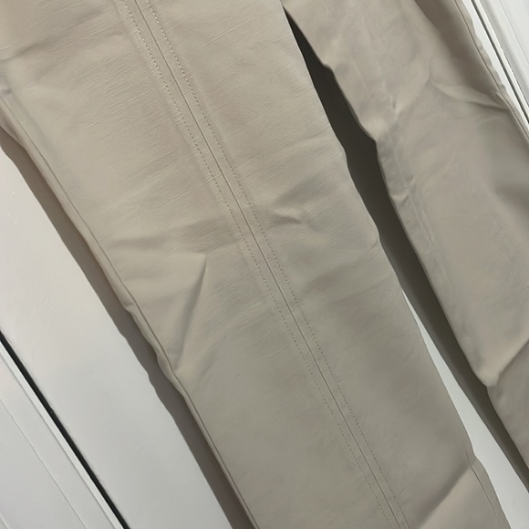 Look at the picture for details - Picture 3 of 6